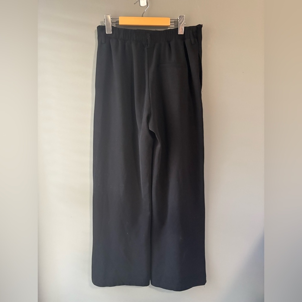 Ardene size Large, sleek black straight leg trousers, business casual - Picture 5 of 7